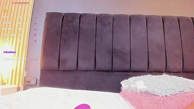 sweetsofia18 online show from 01-16-26, 11:20