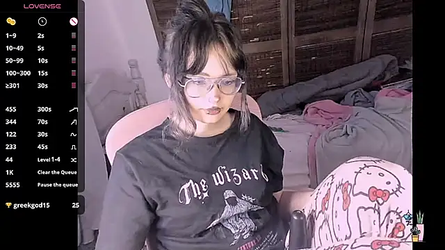 Snapshot of madokapruriens chatting on 10-13-25, 09:26 madokapruriens online show from 10-13-25, 09:26