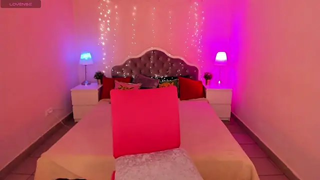 Snapshot of Aria69Stars chatting on 02-08-25, 01:22 Aria69Stars online show from 02-08-25, 01:22