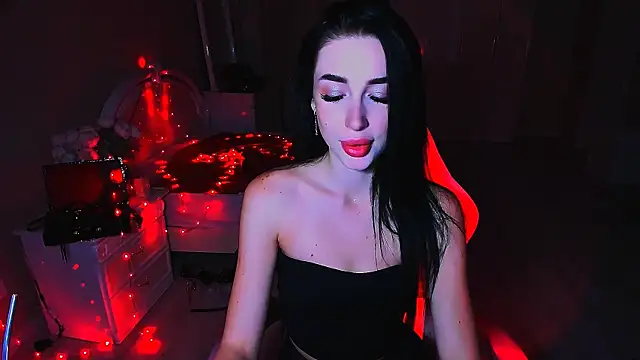 lovely desire online show from 10-22-25, 08:25