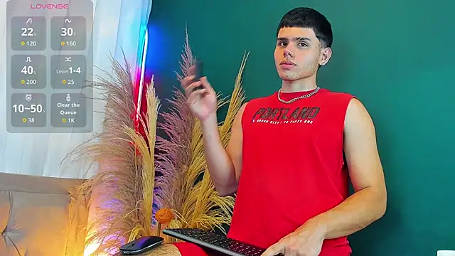 Snapshot of Nathaniel_Park chatting on 09-16-25, 04:35 Nathaniel Park online show from 09-16-25, 04:35