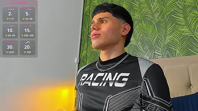 Snapshot of Nathaniel_Park chatting on 10-30-25, 12:01 Nathaniel Park online show from 10-30-25, 12:01