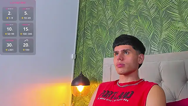 Snapshot of Nathaniel_Park chatting on 11-01-25, 06:59 Nathaniel Park online show from 11-01-25, 06:59