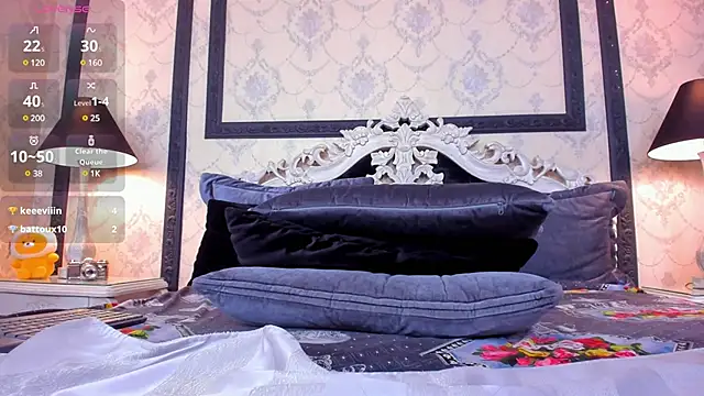 ImSophiie online show from 02-26-25, 11:04