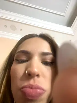 Snapshot of ambarsorachi chatting on 09-18-25, 08:11 ambarsorachi online show from 09-18-25, 08:11