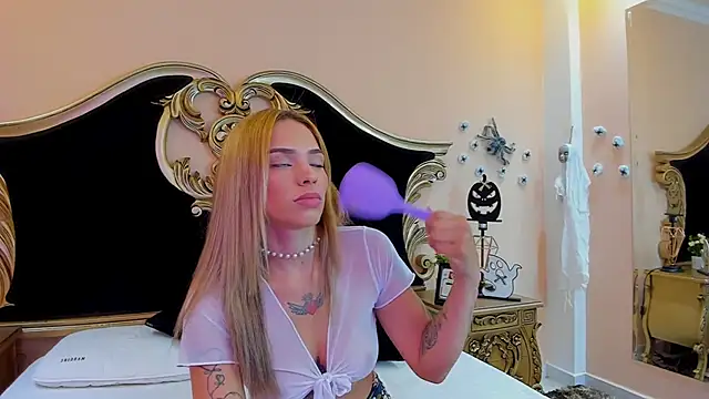 Snapshot of ambarsorachi chatting on 10-20-25, 07:58 ambarsorachi online show from 10-20-25, 07:58