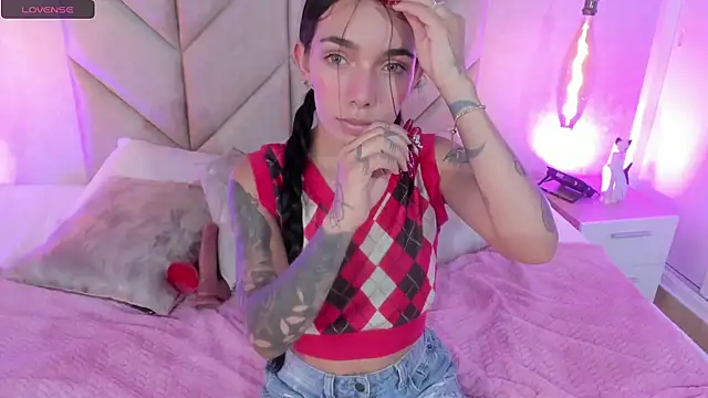 Mollymoon1 online show from 12-10-24, 08:16