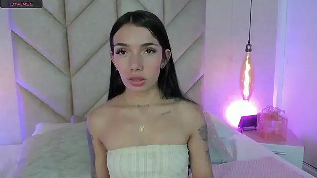 Mollymoon1 online show from 12-17-24, 07:59