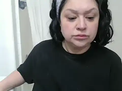 AlyssiaAmoreXO online show from 02-18-25, 01:11