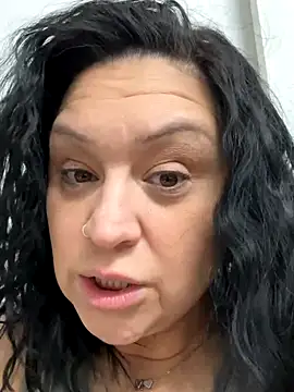 AlyssiaAmoreXO online show from 12-02-25, 02:01