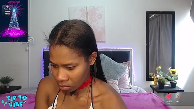 Snapshot of Brown_Pearl chatting on 12-22-24, 06:59 Brown Pearl online show from 12-22-24, 06:59