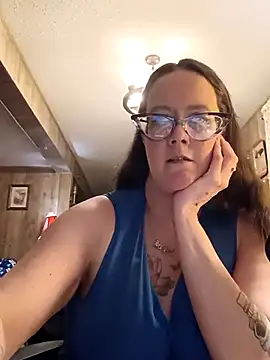 Snapshot of TheGoldenLotus chatting on 04-13-26, 03:34 TheGoldenLotus online show from 04-13-26, 03:34