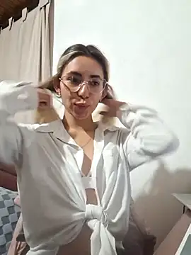 Scarlett Khan online show from 02-03-25, 04:04