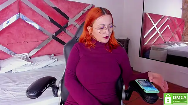 Snapshot of madame_ibby chatting on 12-29-24, 07:43 madame ibby online show from 12-29-24, 07:43