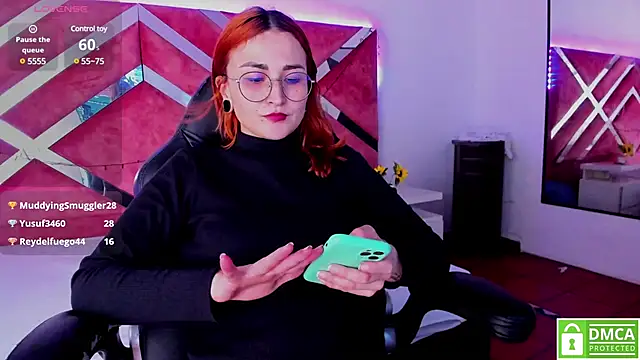 Snapshot of madame_ibby chatting on 01-18-25, 02:14 madame ibby online show from 01-18-25, 02:14