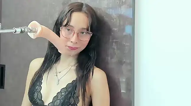 Snapshot of doll_bella_ chatting on 01-14-25, 07:53 doll bella  online show from 01-14-25, 07:53