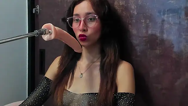 Snapshot of doll_bella_ chatting on 02-23-25, 08:00 doll bella  online show from 02-23-25, 08:00