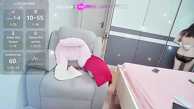 Snapshot of CN-Shanshan chatting on 10-01-25, 01:55 CN-Shanshan online show from 10-01-25, 01:55