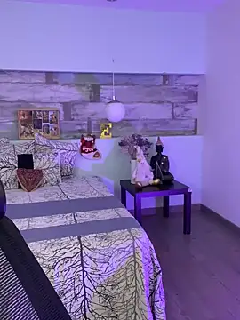 Alisha-Bond online show from 12-08-24, 11:08