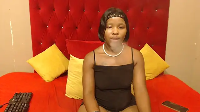 sexyboitypetite23 online show from 01-20-25, 03:50