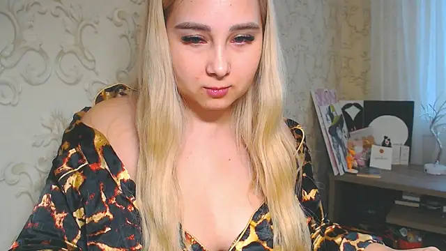 DolphinDreams online show from 04-07-26, 12:05