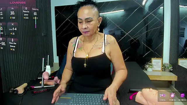 cloee-rabbyt online show from 10-05-25, 11:08