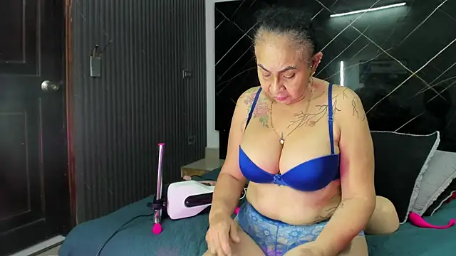 cloee-rabbyt online show from 10-20-25, 11:43