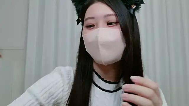 yuki room online show from 09-24-25, 01:14