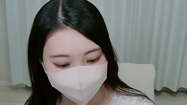 yuki room online show from 11-27-25, 01:02