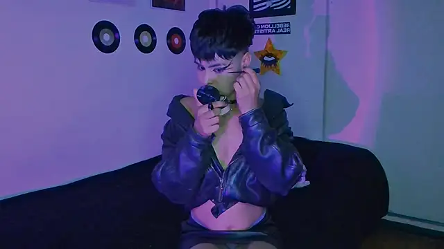 Snapshot of alex_one888 chatting on 09-18-25, 02:13 alex one888 online show from 09-18-25, 02:13