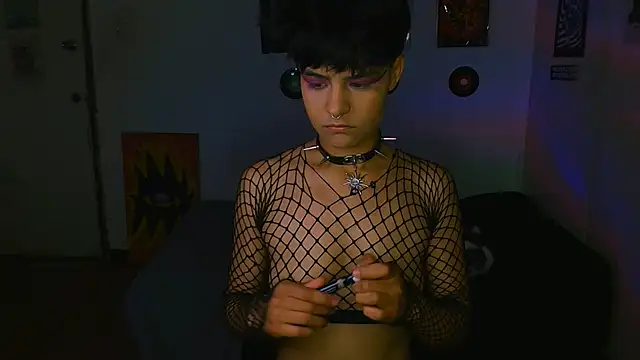 Snapshot of alex_one888 chatting on 11-27-25, 02:02 alex one888 online show from 11-27-25, 02:02