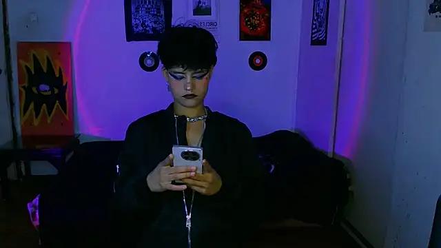 Snapshot of alex_one888 chatting on 11-28-25, 10:12 alex one888 online show from 11-28-25, 10:12