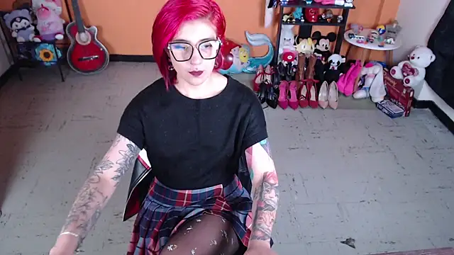 MissMiia2 online show from 01-28-25, 01:16