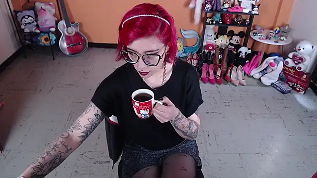 MissMiia2 online show from 02-05-25, 04:36