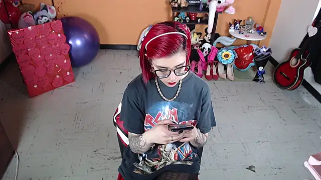 MissMiia2 online show from 03-13-25, 07:28