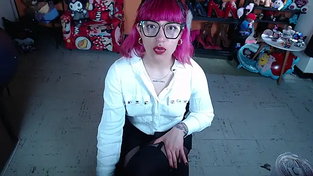 MissMiia2 online show from 02-04-26, 03:07