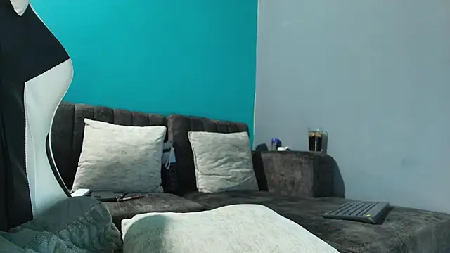 skinny and boyfriend online show from 11-06-25, 04:30