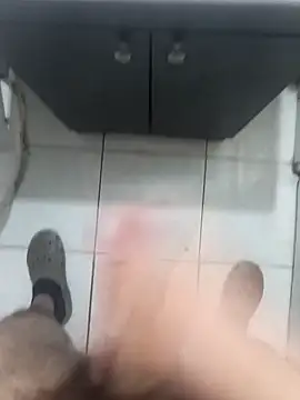 Snapshot of TheLuXiX2234 chatting on 09-19-25, 03:19 TheLuXiX2234 online show from 09-19-25, 03:19