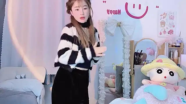 Carly 1 online show from 12-18-24, 03:33