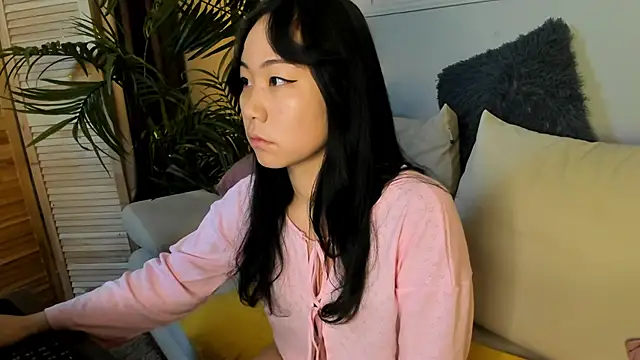 Snapshot of Inari_Okami_ chatting on 12-18-24, 05:15 Inari Okami  online show from 12-18-24, 05:15