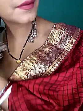 Snapshot of Diamond_queeen chatting on 02-23-25, 06:45 Diamond queeen online show from 02-23-25, 06:45