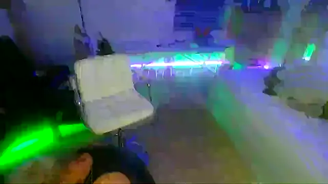 Snapshot of GymBoyVan chatting on 12-02-24, 08:09 GymBoyVan online show from 12-02-24, 08:09