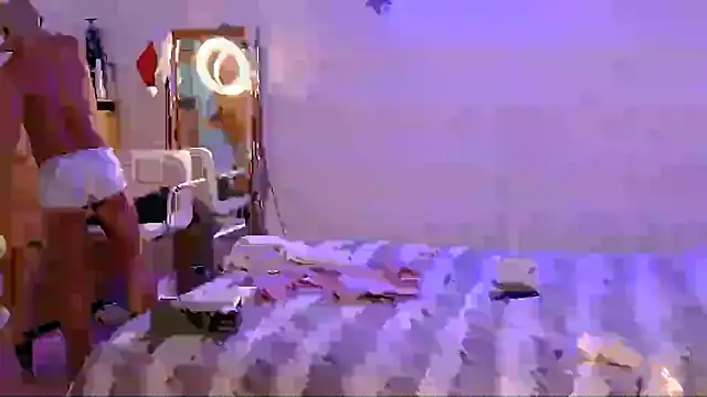 Snapshot of GymBoyVan chatting on 12-14-24, 07:03 GymBoyVan online show from 12-14-24, 07:03