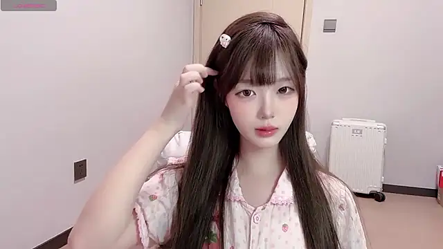 Snapshot of Fairy-06 chatting on 09-09-25, 02:16 Fairy-06 online show from 09-09-25, 02:16