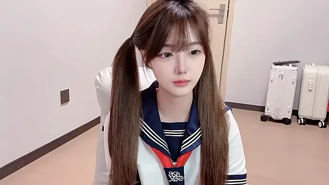 Snapshot of Fairy-06 chatting on 10-21-25, 01:34 Fairy-06 online show from 10-21-25, 01:34