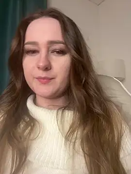 Snapshot of Emma_B1uem chatting on 12-23-24, 09:18 Emma B1uem online show from 12-23-24, 09:18