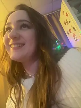 Snapshot of Emma_B1uem chatting on 12-24-24, 12:22 Emma B1uem online show from 12-24-24, 12:22