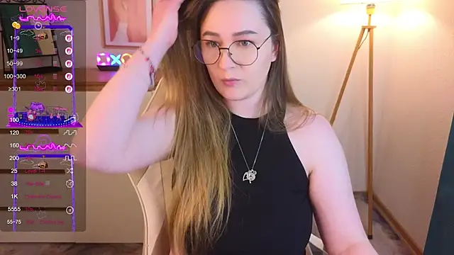 Snapshot of Emma_B1uem chatting on 09-30-25, 08:58 Emma B1uem online show from 09-30-25, 08:58