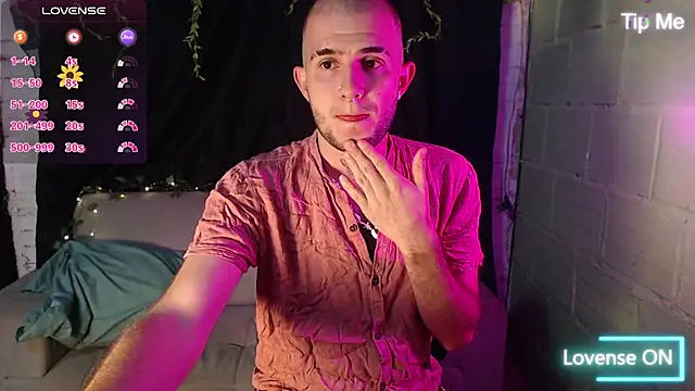 Dante Bear  online show from 03-12-26, 11:00