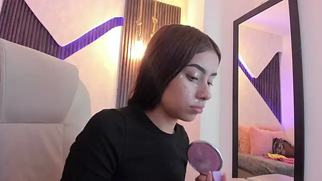 laurin clauz  online show from 12-20-24, 03:42